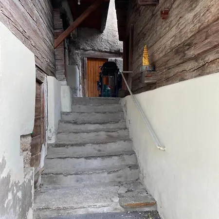 Apartment Renovierte Walliser Altbauwohnung *